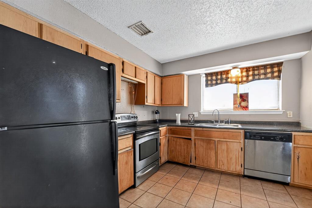 Singing Hills 06 - Residential