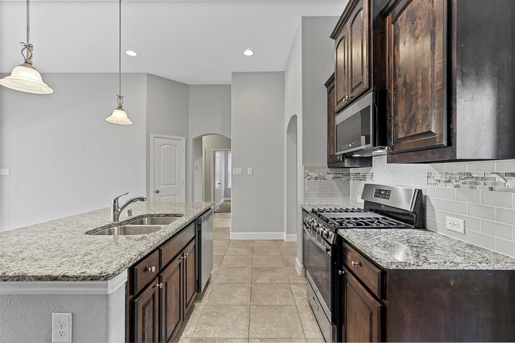 3726 Wagon Wheel Way