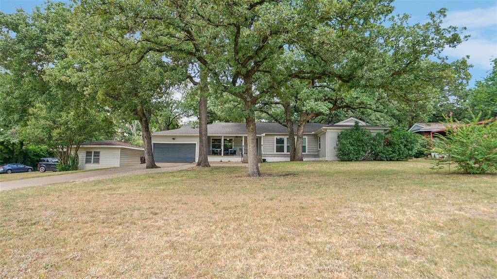 516 Hurstview Drive
