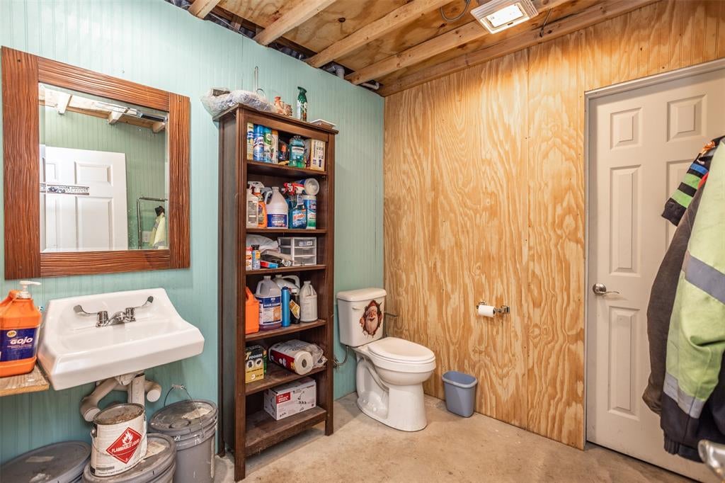 59 Shawnee Trl, Whitesboro, TX, 76273, USA, 3 Bedrooms Bedrooms, ,3 BathroomsBathrooms,Residential,Active,59 Shawnee Trl,21282918