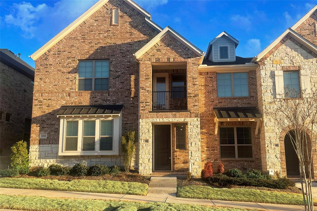 Photo 1 of 17 — 1318 Casselberry Drive, Flower Mound, TX 75028