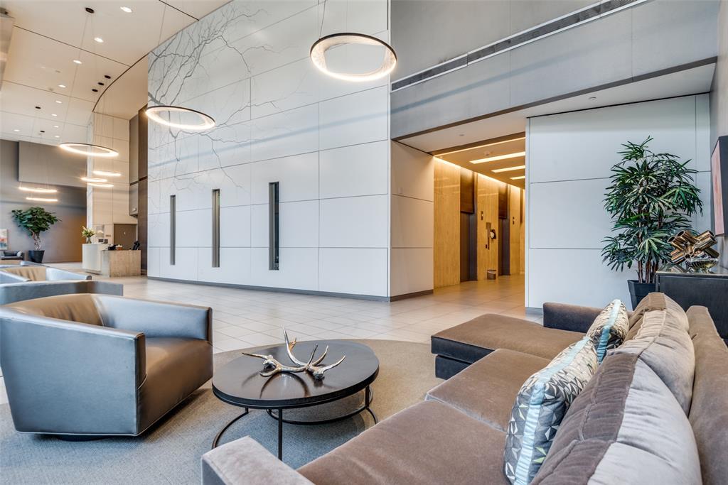 Metropolitan 1200 Main St Condo - Residential