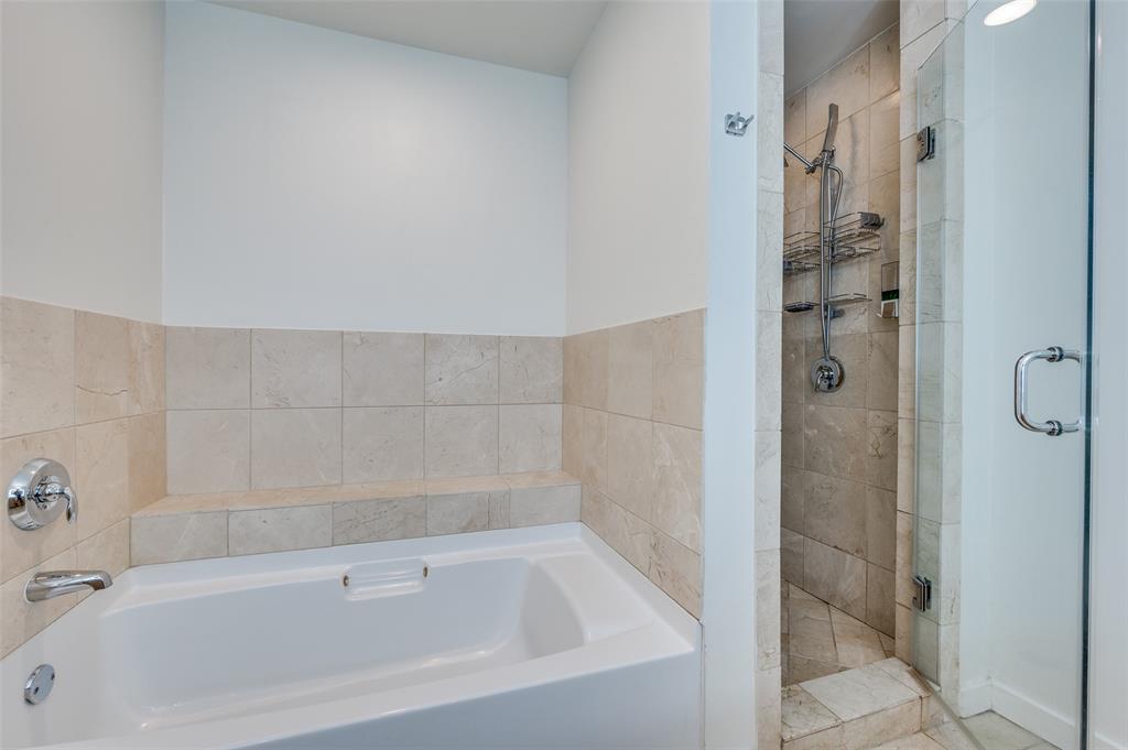 Metropolitan 1200 Main St Condo - Residential