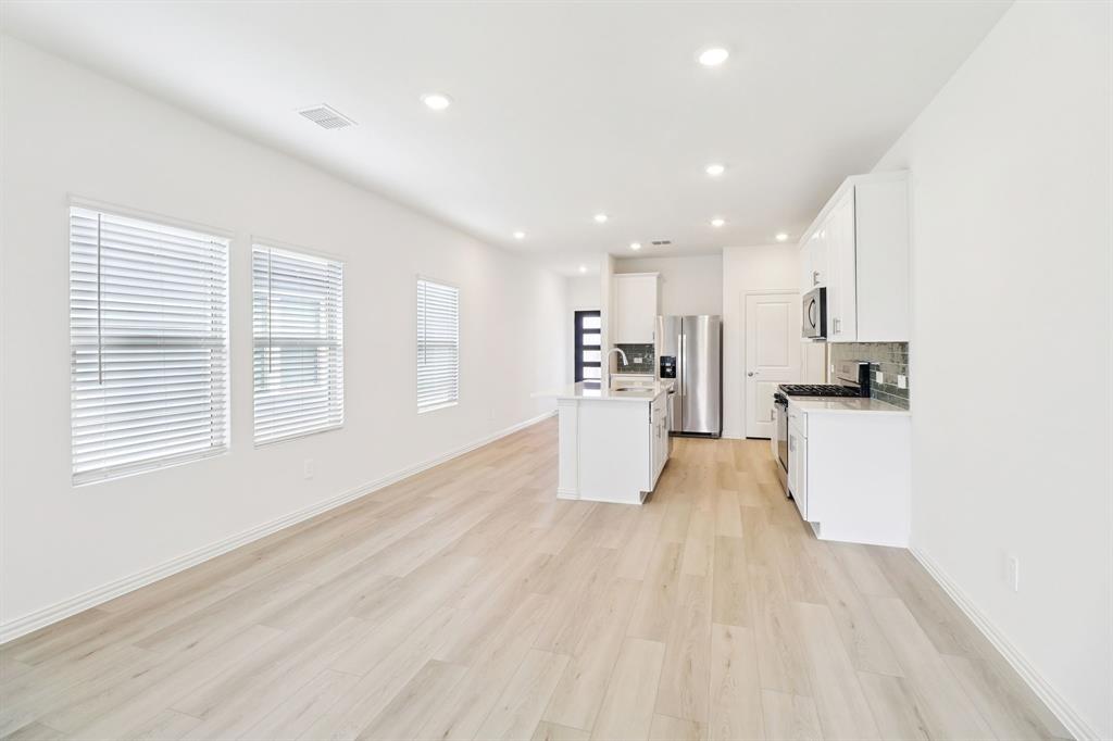 Lakehaven - Residential