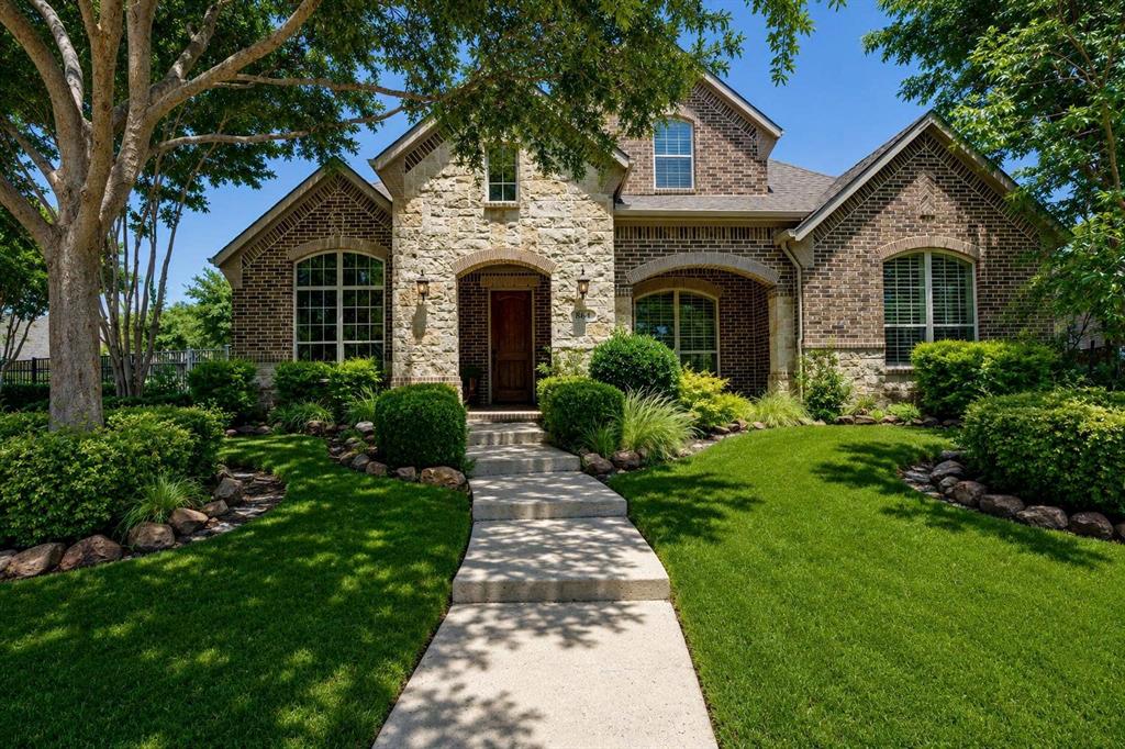 864 Willow Winds Street