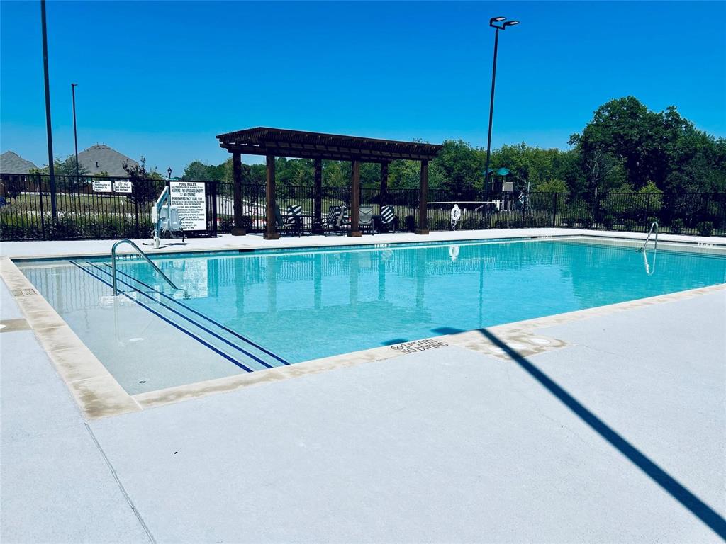 Shaded Tree - Residential Lease