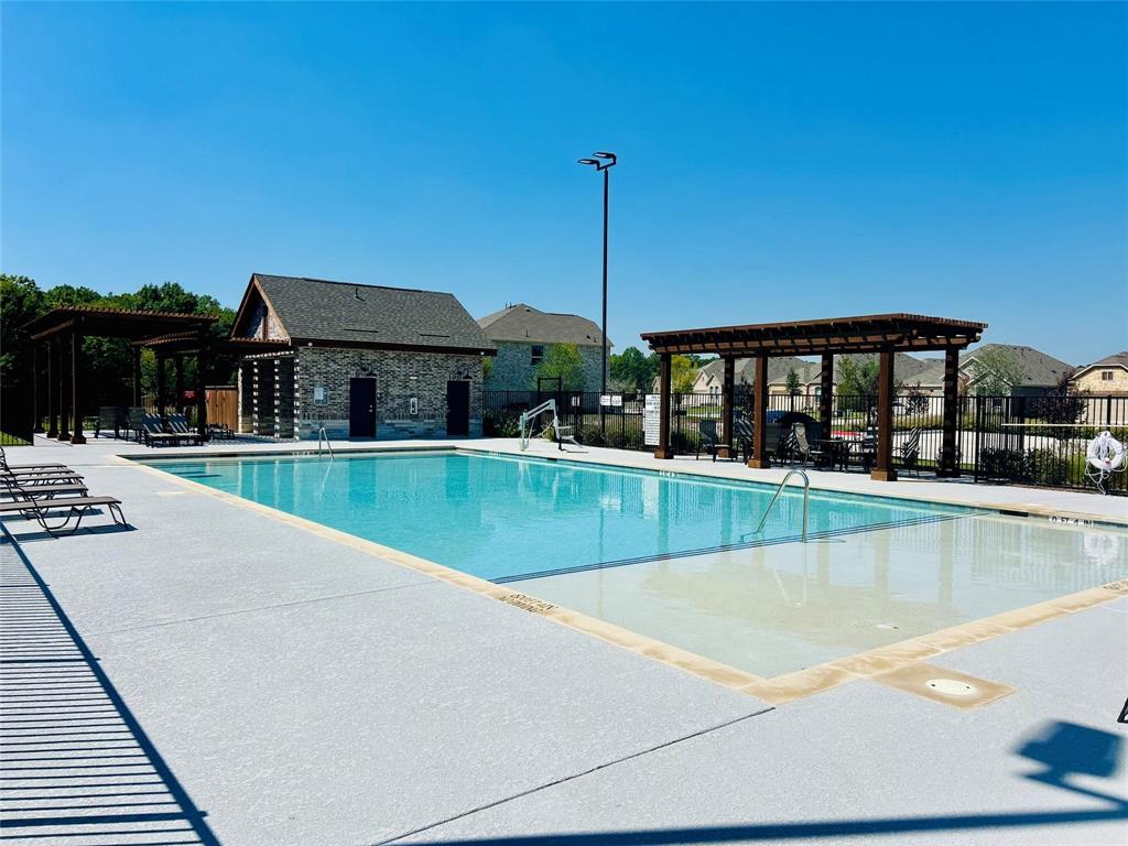 Shaded Tree - Residential Lease