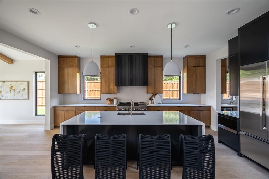 3989 Highgrove Drive