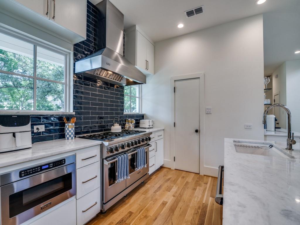 Royal Crest - Residential