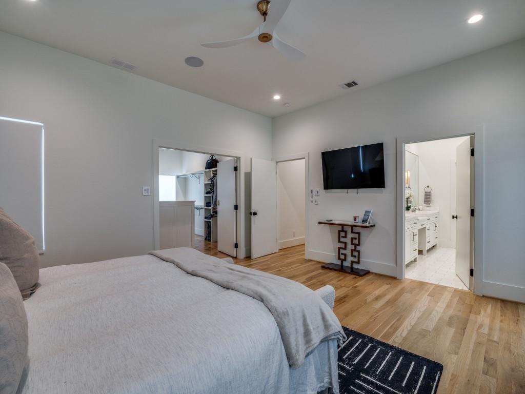 Royal Crest - Residential