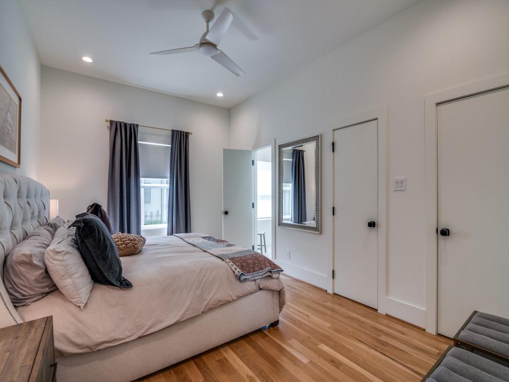 Royal Crest - Residential