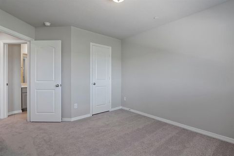 Tiny photo for 243 Territory #16, Fort Worth, TX 76120 (MLS # 21101948)