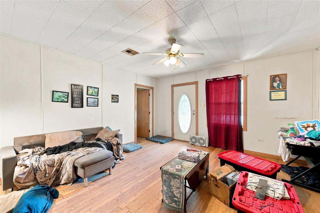 Photo of 405 NE 4th Street, Hubbard, TX 76648 (MLS # 21346748)