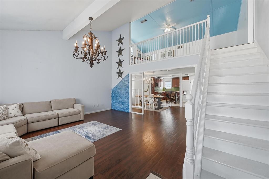 629 Raven Drive