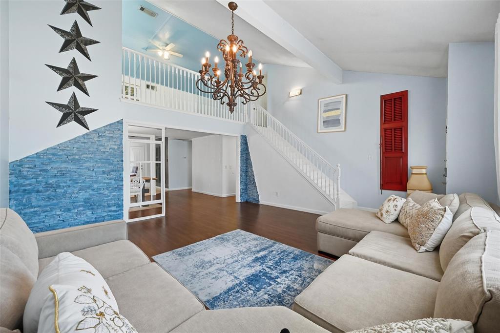 629 Raven Drive
