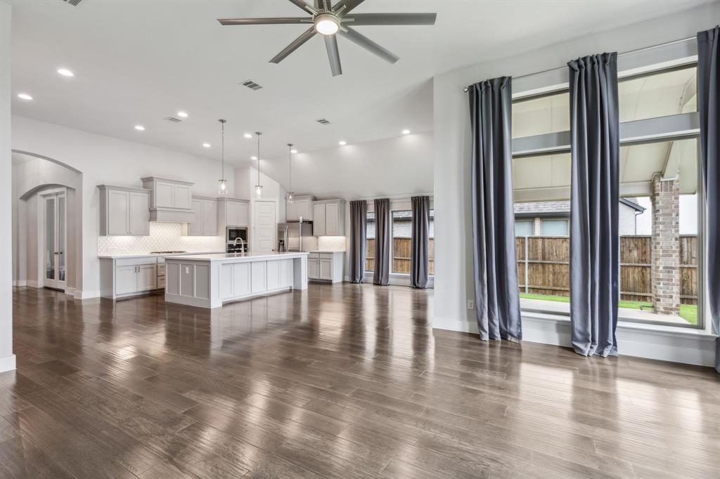 1108 Sandgate Drive