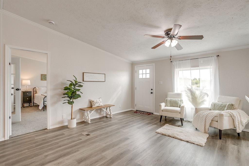 5936 Sky Road