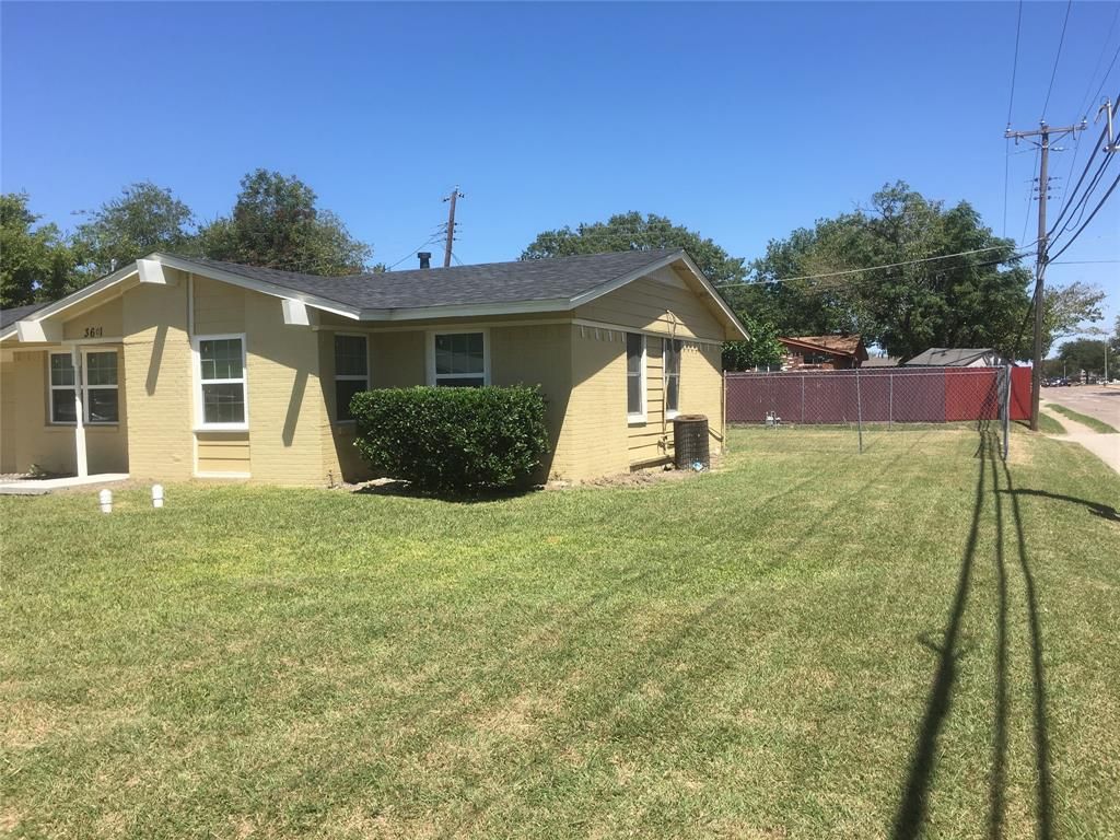 Photo of 3601 Aloha Circle, Mesquite, TX 75150 (MLS # 21083414)