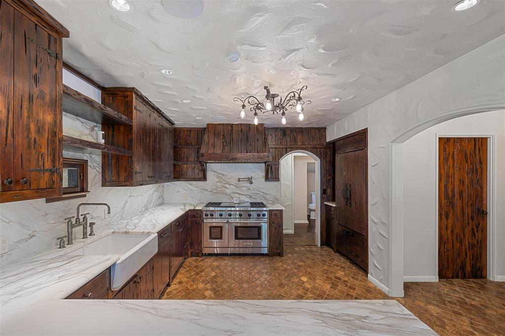 Bellaire Estates - Residential