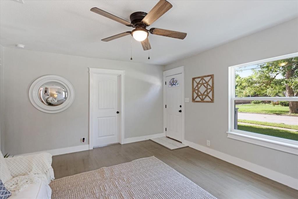 Inglish Add - Residential