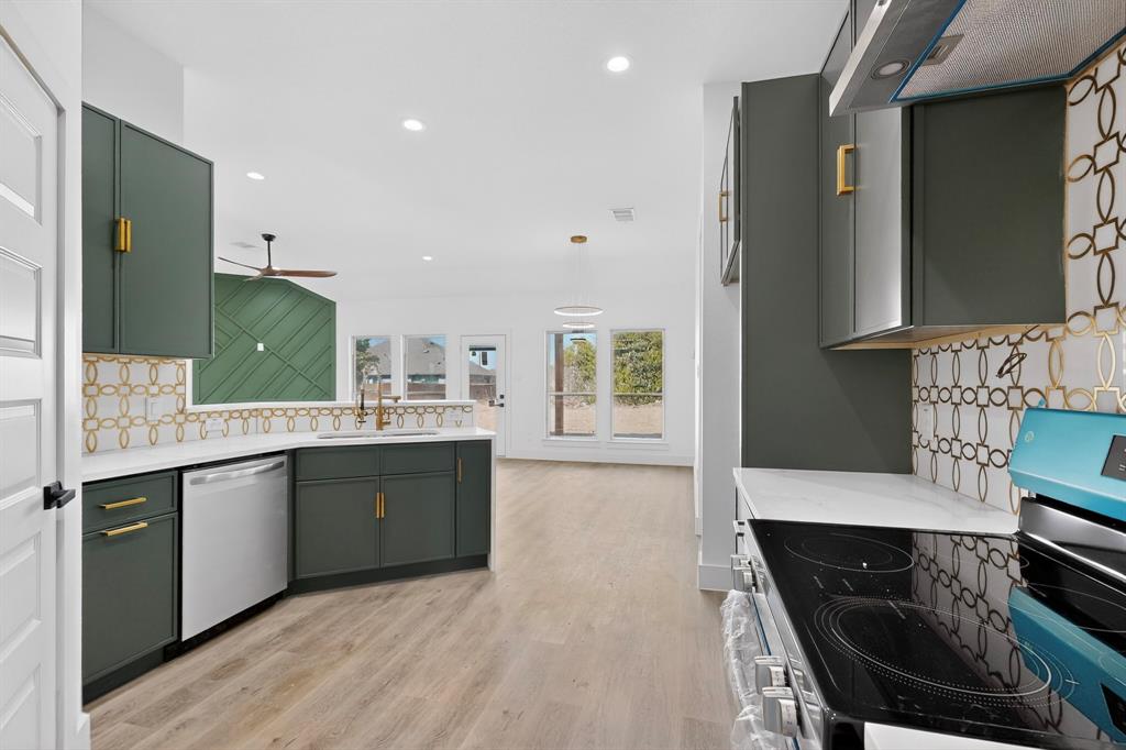 LIN DELL ESTATES - Residential