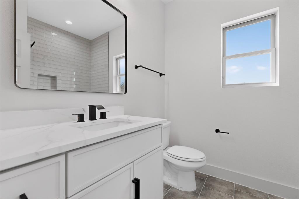 LIN DELL ESTATES - Residential