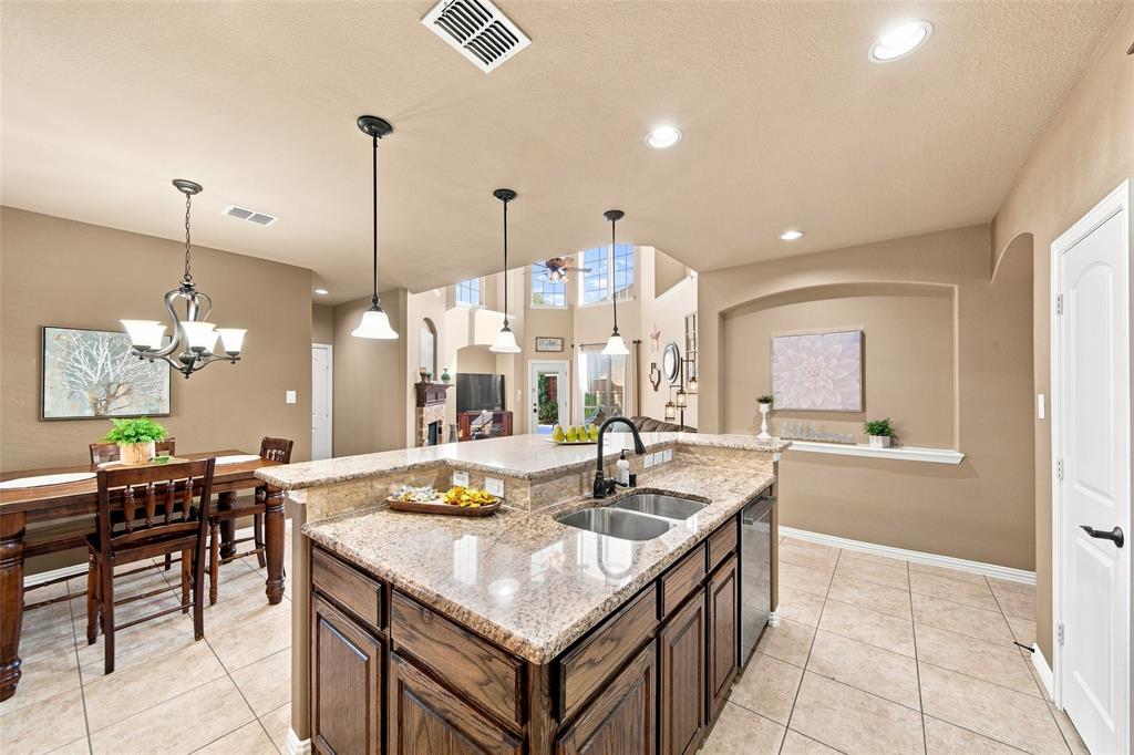 904 Cougar Drive