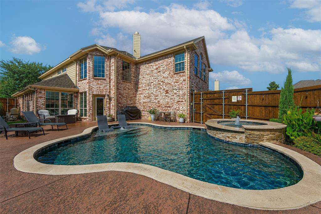 904 Cougar Drive