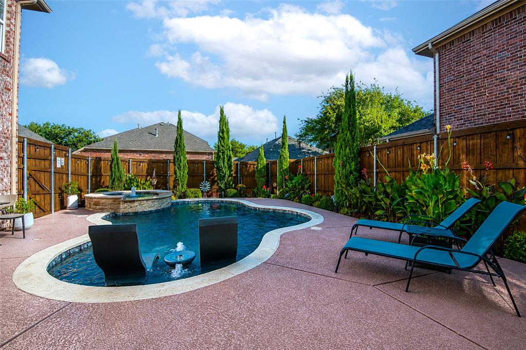 904 Cougar Drive