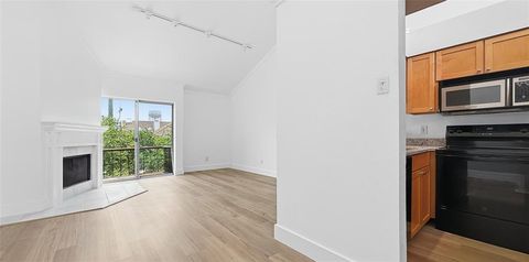 Photo of 3707 Miles Street #9, Dallas, TX 75209 (MLS # 21310346)