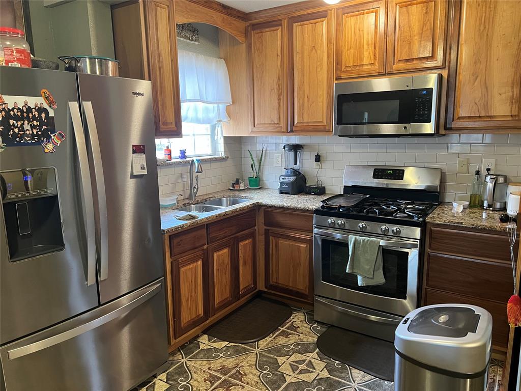 J WALLACE Acres:6.980 - Residential