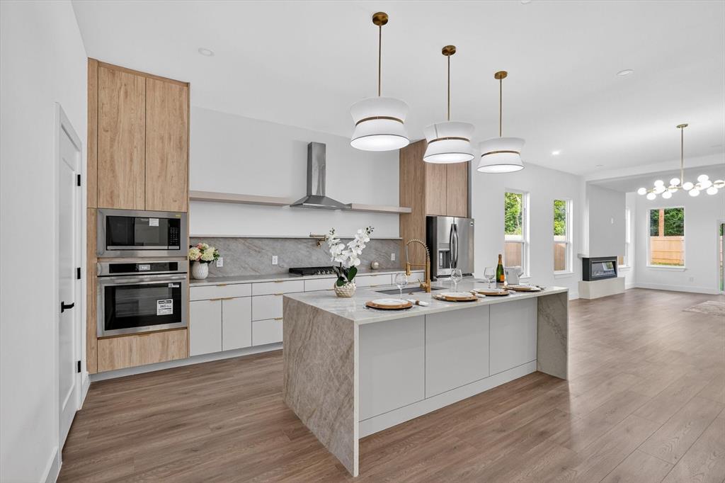 ERVAY TERRACE - Residential