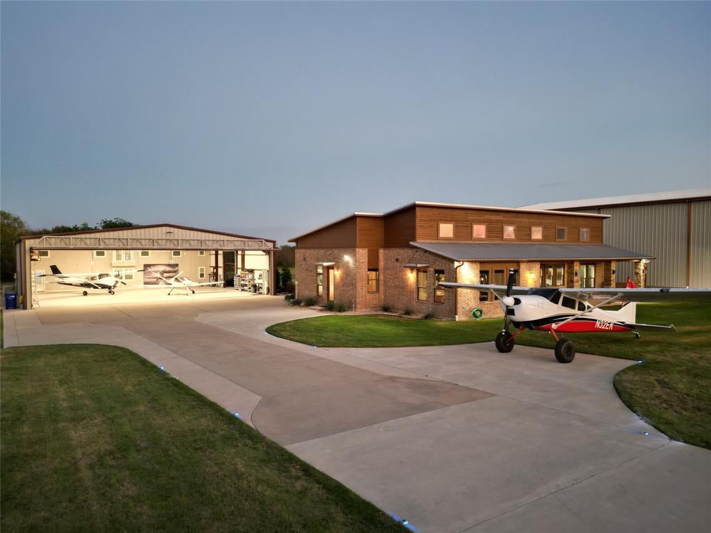 Photo of 15659 Cessna Road, Justin, TX 76247 (MLS # 21420498)