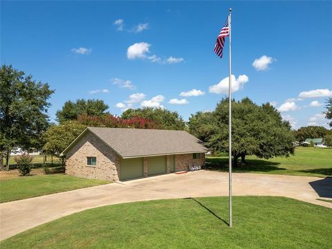 A home in Yantis