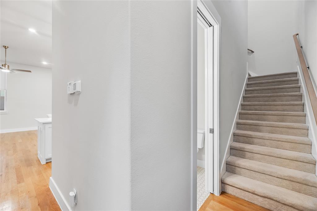 CENTRE LIVING AT KINGS HWY CONDOS - Residential