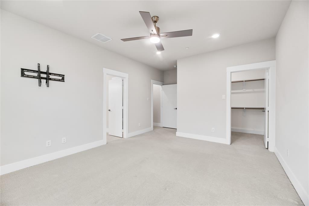 CENTRE LIVING AT KINGS HWY CONDOS - Residential