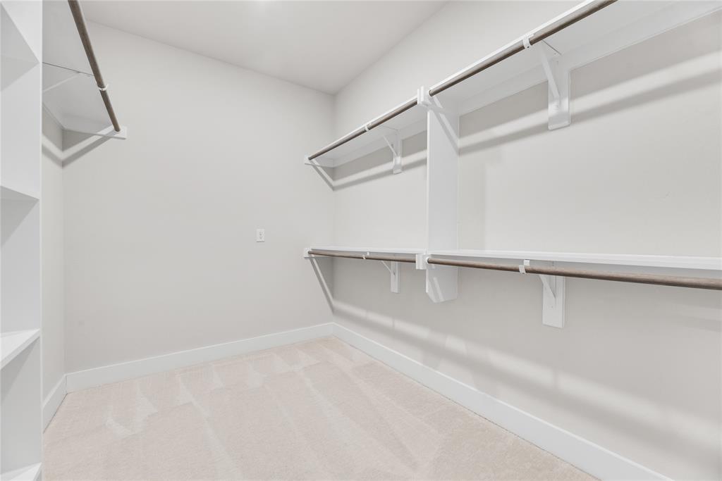 CENTRE LIVING AT KINGS HWY CONDOS - Residential