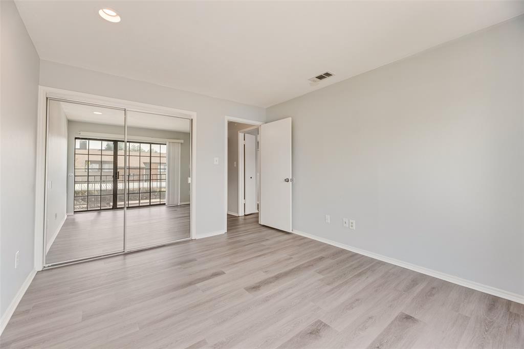 Boardwalk On The Pkwy Condos - Residential Lease