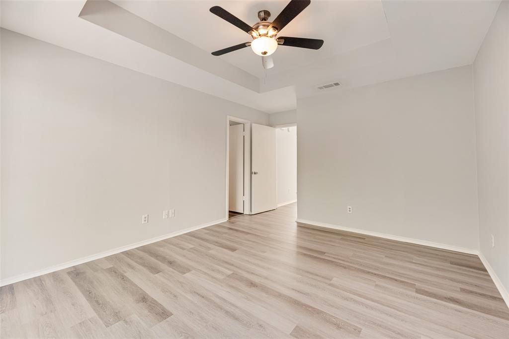 Boardwalk On The Pkwy Condos - Residential Lease