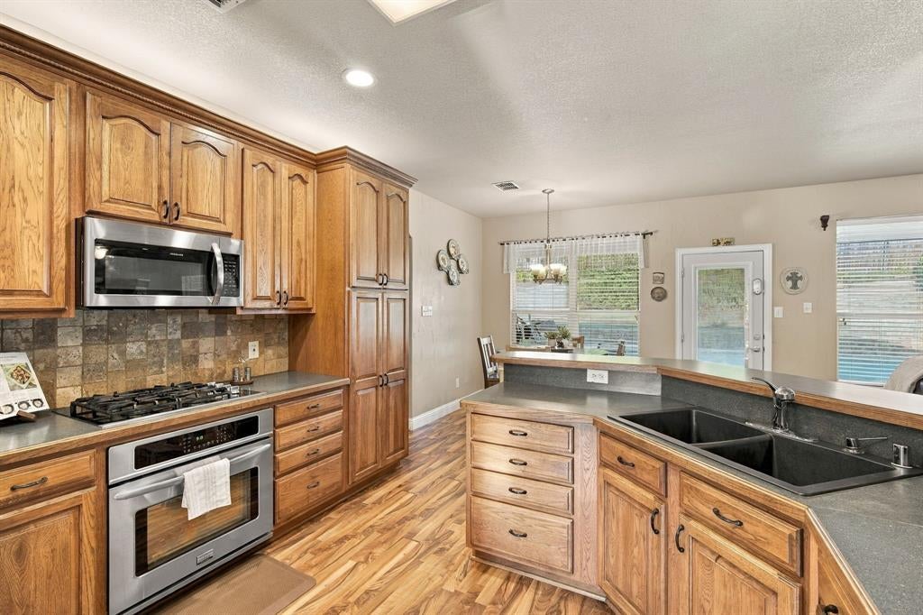 Photo of 1909 Nancy Jane Circle, Garland, TX 75043 (MLS # 21409180)