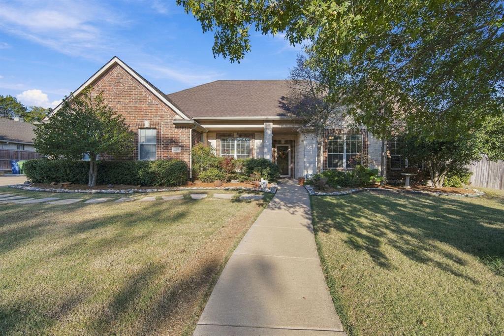 Photo of 1909 Nancy Jane Circle, Garland, TX 75043 (MLS # 21409180)
