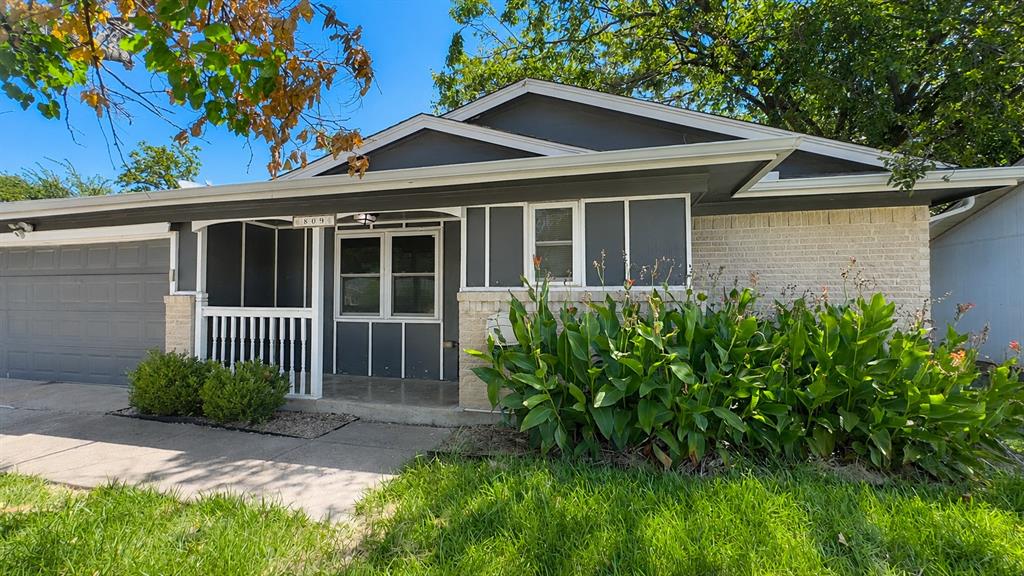 809 Memorial Drive