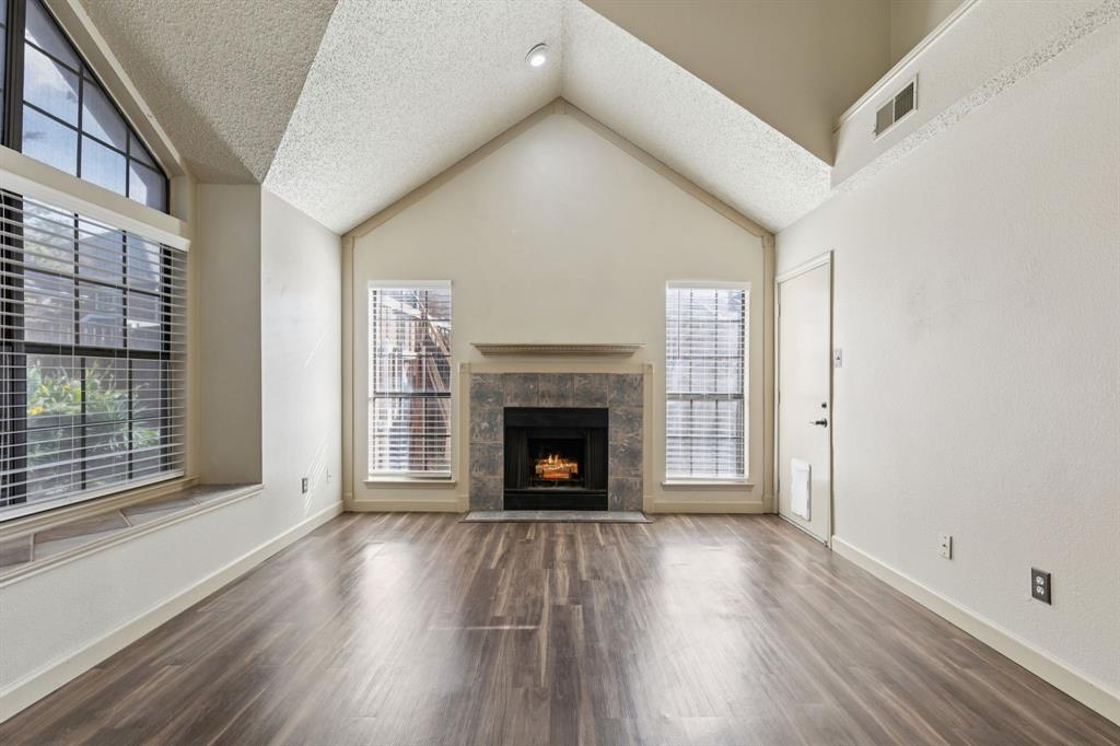 449 Harris Street 103B