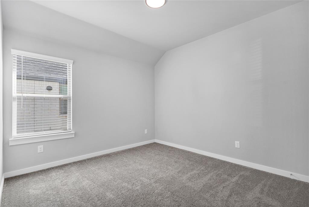 EASTRIDGE PHASE 2B - Residential Lease