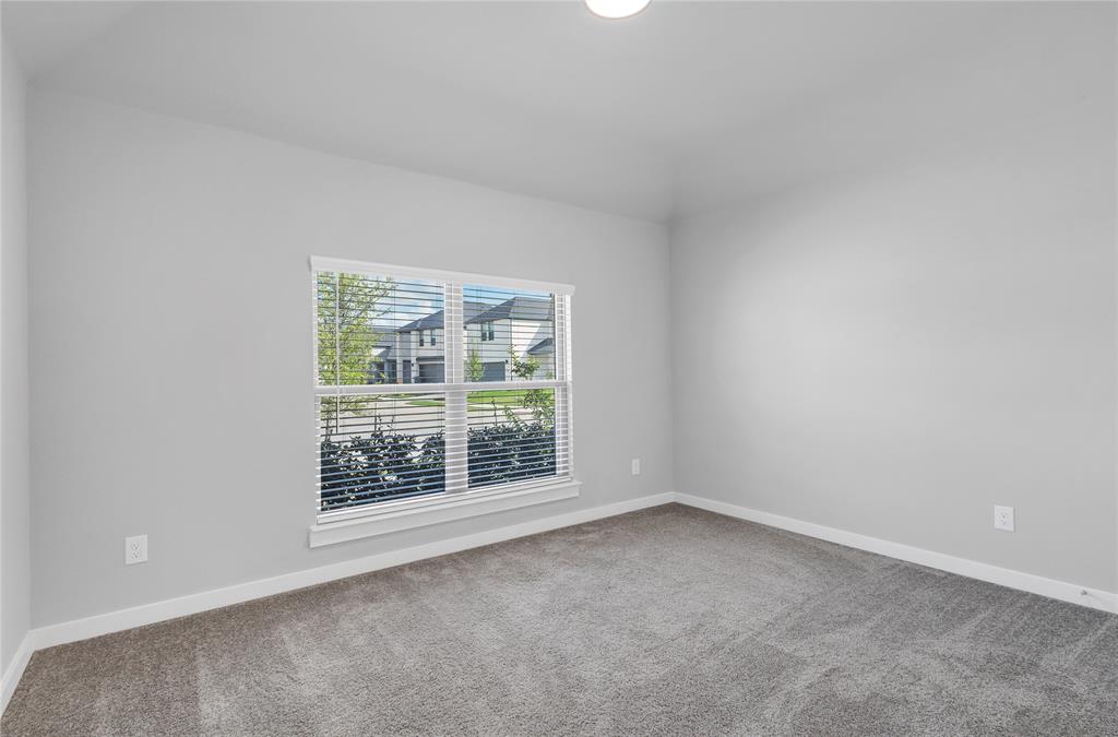 EASTRIDGE PHASE 2B - Residential Lease