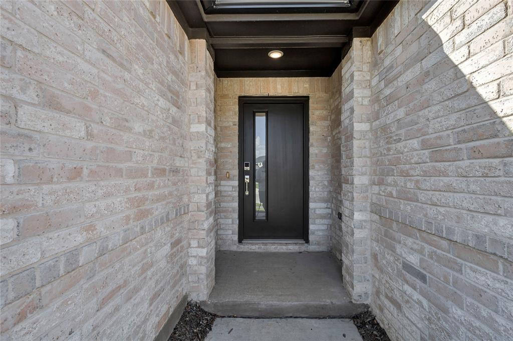 EASTRIDGE PHASE 2B - Residential Lease