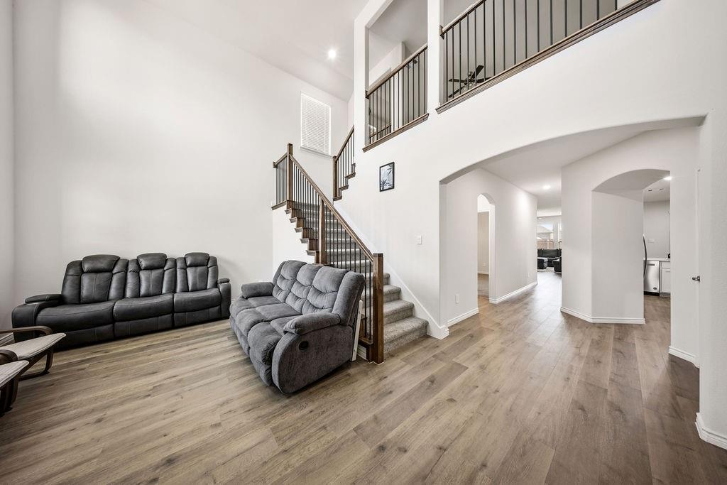 9812 Fall Brook Drive