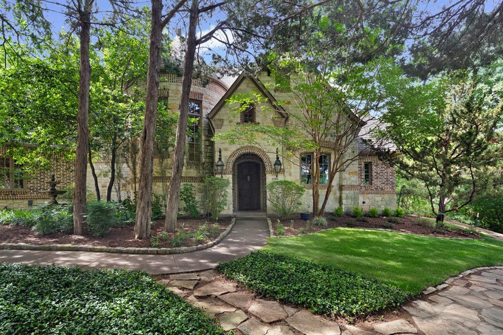 2306 Autumn Run Court