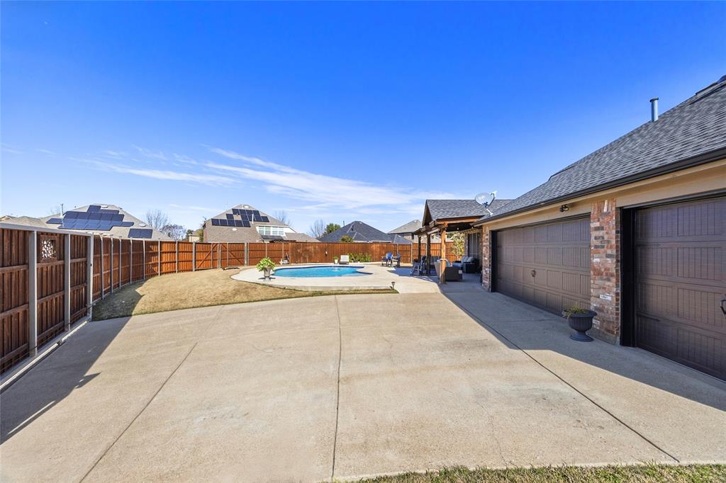 Lakewood Pointe - Residential