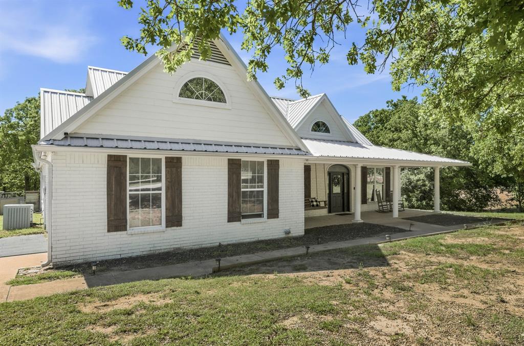 2055 County Road 1370